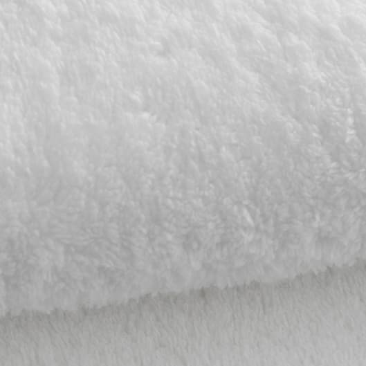 Jenn at The nail salon in Orlando, FL